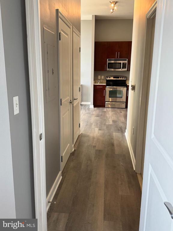 Building Photo - 157 Fleet St