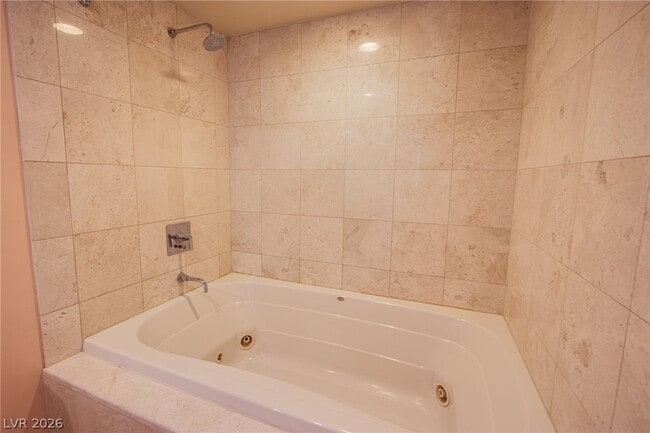 Building Photo - 222 E Karen Ave