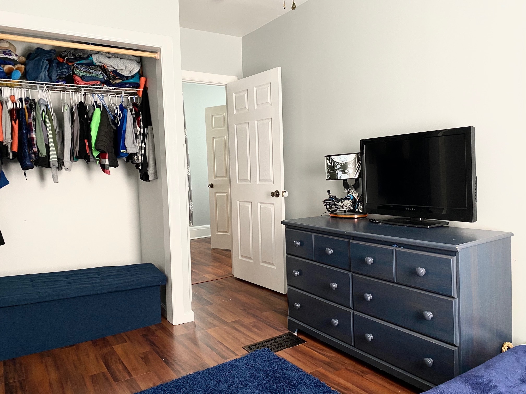 2nd bedroom/office - 208 Warren St