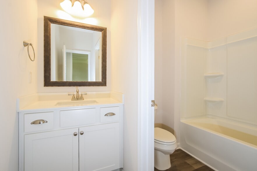 Building Photo - 6053 Bakerville Ln