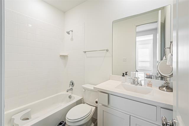 Building Photo - 504 Lavender Dr