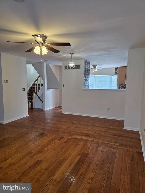 Building Photo - 529 Schooner Way