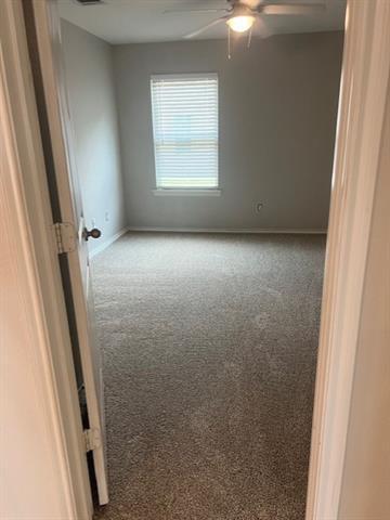 Building Photo - 1305 Meadow Creek Ct