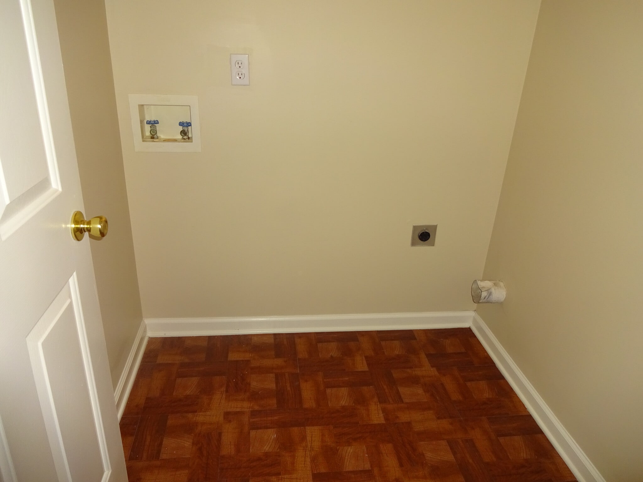 Building Photo - 3002 Sentinel Cir