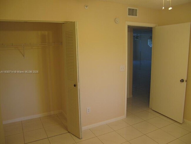 Building Photo - 9511 Weldon Cir
