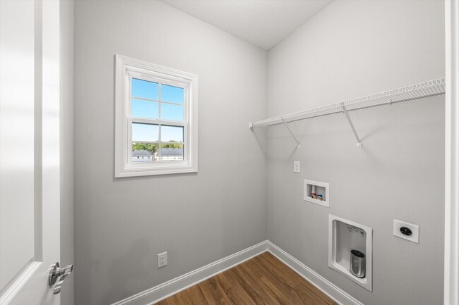 Building Photo - 1537 Old Andes Rd