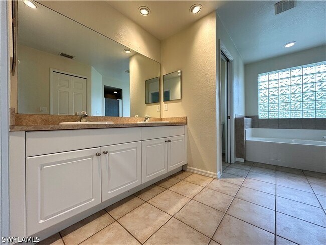 Building Photo - 6143 Hendley Ct