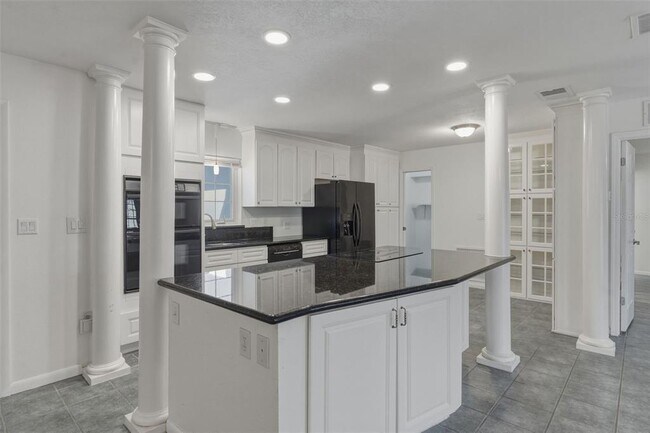 Building Photo - 11178 112th Ave