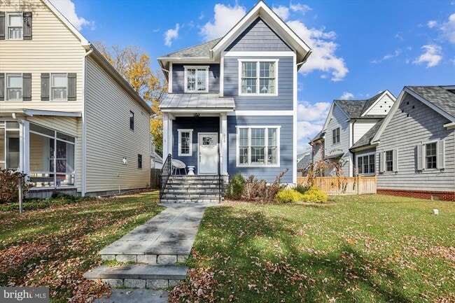 Building Photo - 215 E Chew Ave