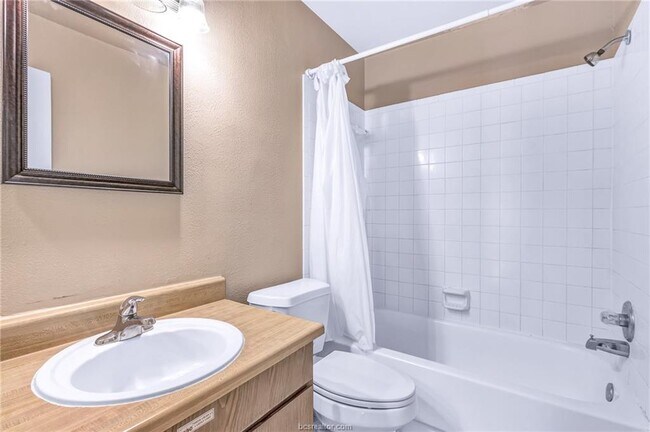 Building Photo - 1500 Olympia Way