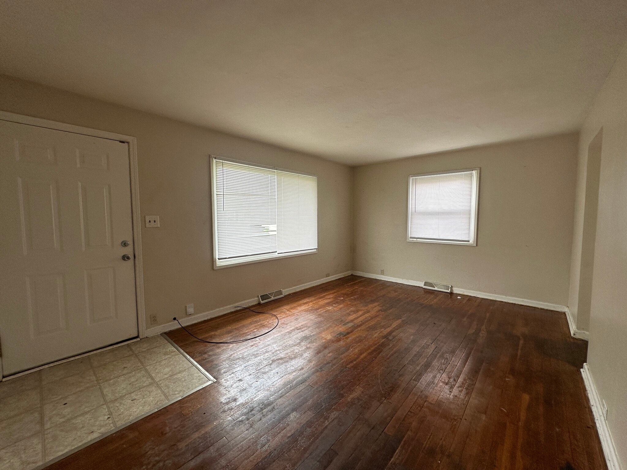 Building Photo - 930 Greenview Ave