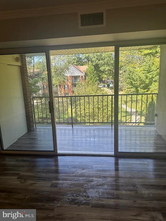 Building Photo - 172 Drummers Ln