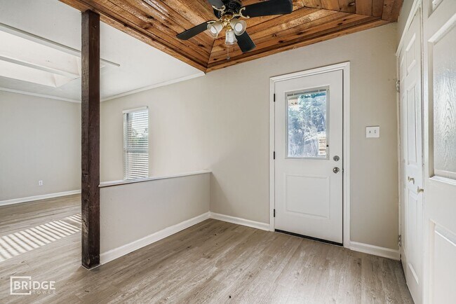 Building Photo - 226 Tara Plantation Dr