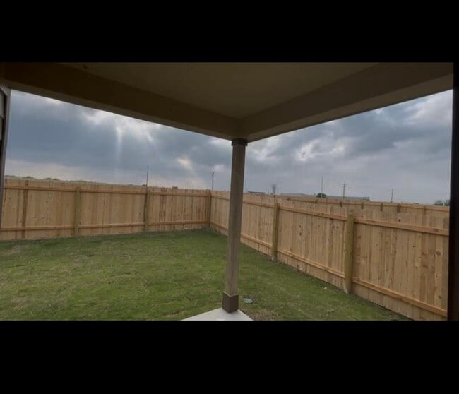 Building Photo - 152 Zircon Ln