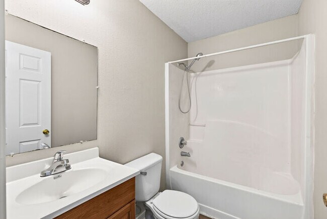 Building Photo - 15119 Deer Creek Dr