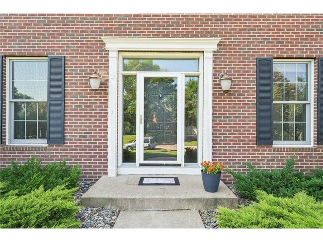 Building Photo - 1477X Langdon Pl