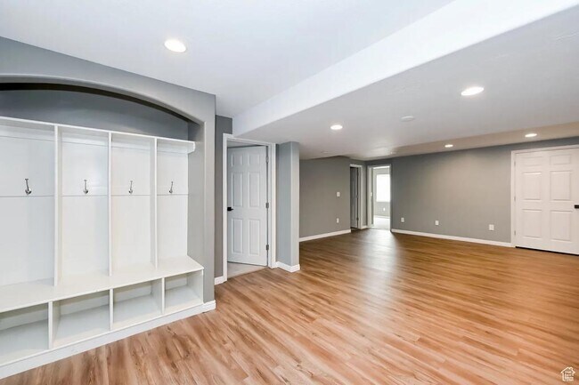 Building Photo - 3568 N 500 E