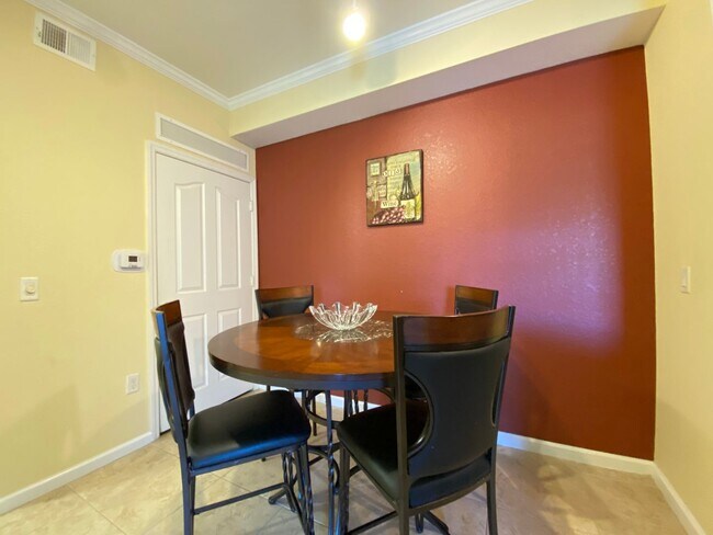 Building Photo - 12970 Positano Cir