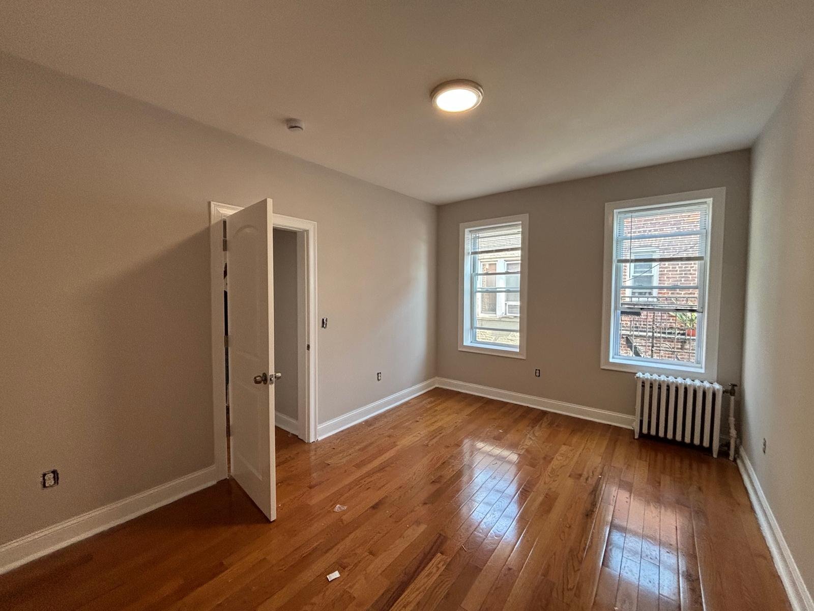Building Photo - 546 Bergen Ave