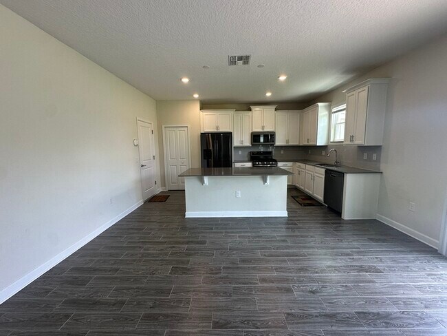 Building Photo - 1616 Oak Blossom Dr