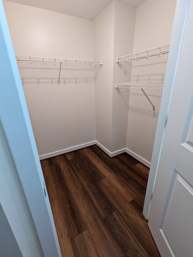 Building Photo - 475 K St NW