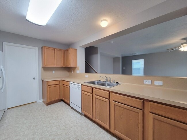 Building Photo - 20759 Cypress Crescent Ln