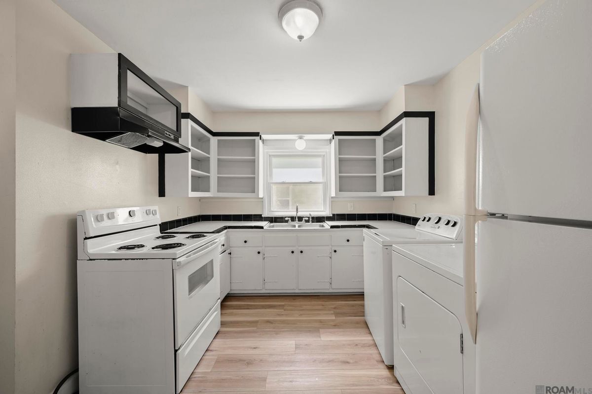 Building Photo - 975 Rittiner Dr