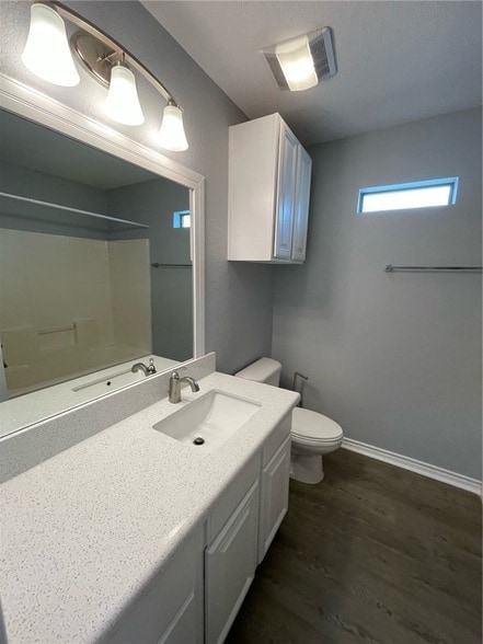 Building Photo - 3838 Oldenburg Ln