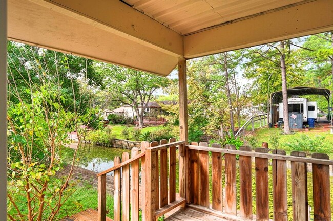 Building Photo - 9574 Darkwood St