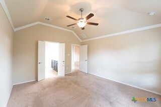 Building Photo - 229 Primrose Way