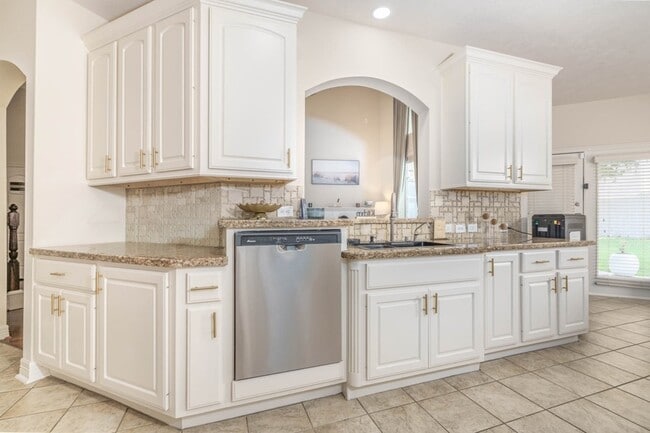Building Photo - 6515 Costa Sienna Ln