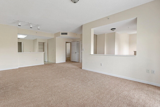 Building Photo - 2917 Tuscany Ct