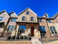 Building Photo - 4691B Rhett Ln