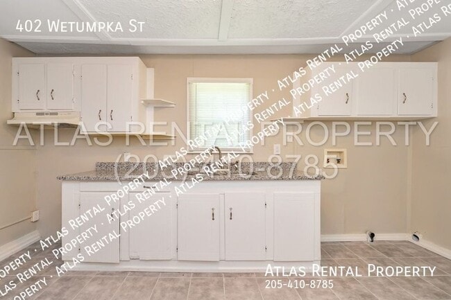 Building Photo - 402 Wetumpka St