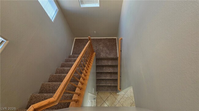 Building Photo - 5769 Old Colony Dr