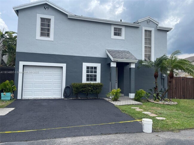 Primary Photo - 9044 SW 148th Ct