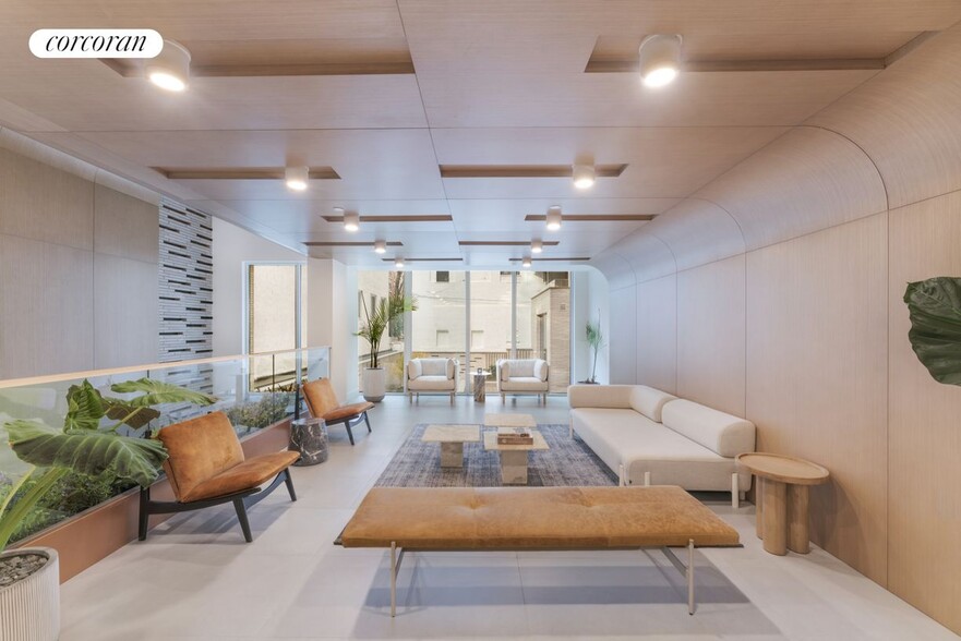 Building Photo - 208 Delancey St