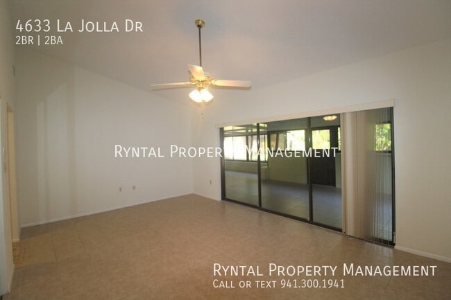 Building Photo - 4633 La Jolla Dr