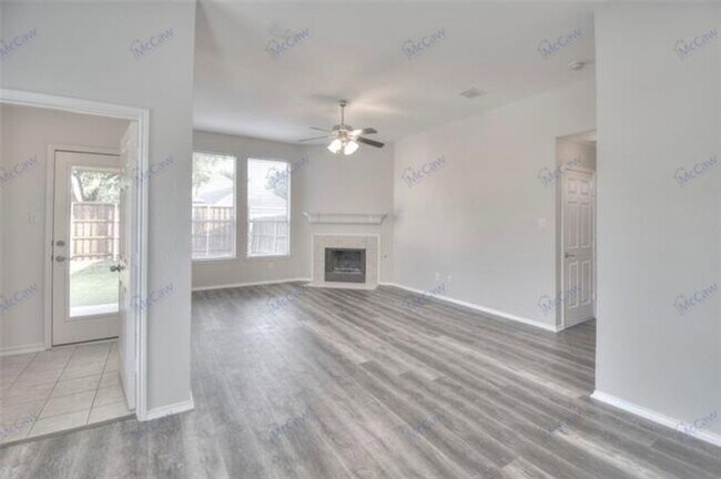 Building Photo - 7297 Chinquapin Dr