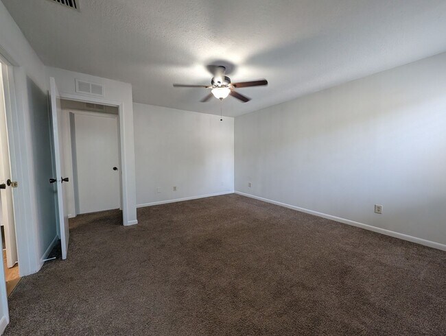 Building Photo - 5614 Colony Pine Cir