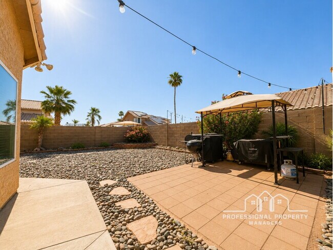 Building Photo - “Stunning 4-Bedroom, 3-Bathroom Solar Home in Rancho Sereno”