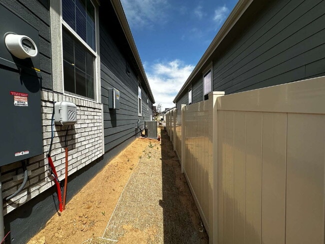 Building Photo - **AVAILABLE NOW!! Age 55+ Gated Community ...