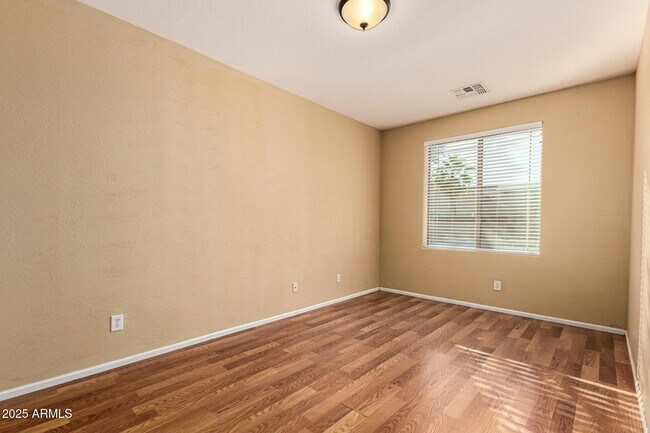 Building Photo - 3047 S 257th Ave