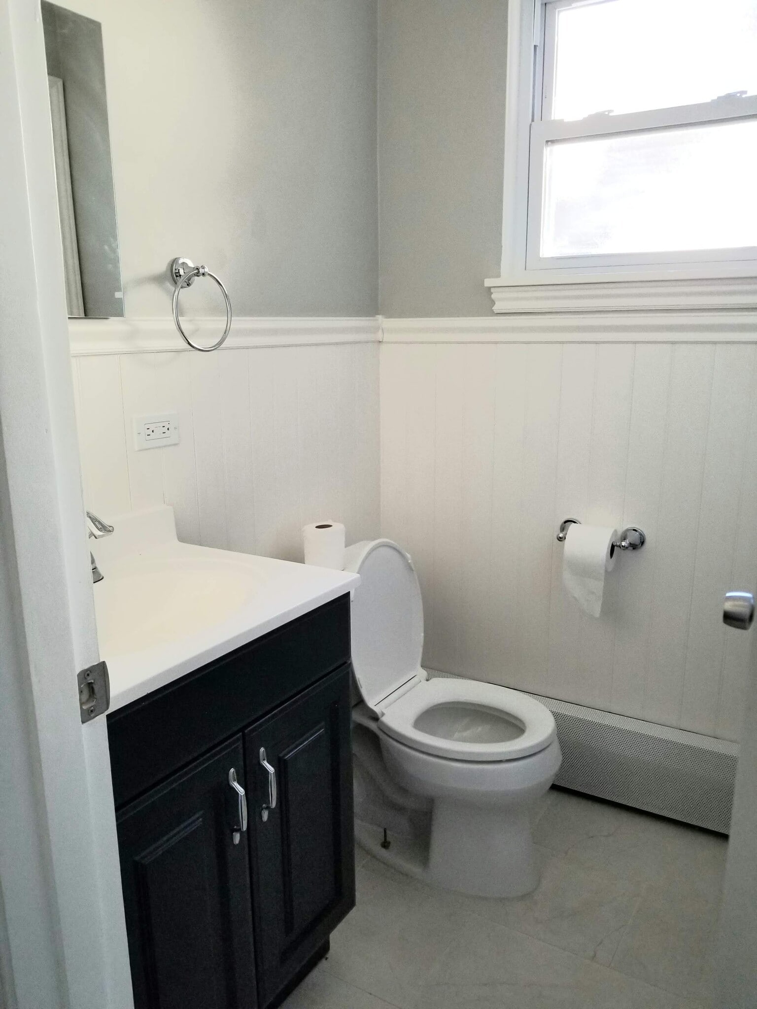 Half bath - 3446 Main St