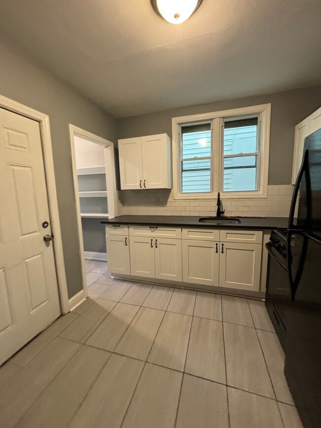 Building Photo - 18 N 19th St