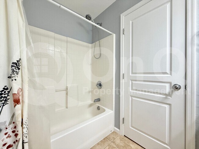 Building Photo - 2348 N Sand Hills Ct