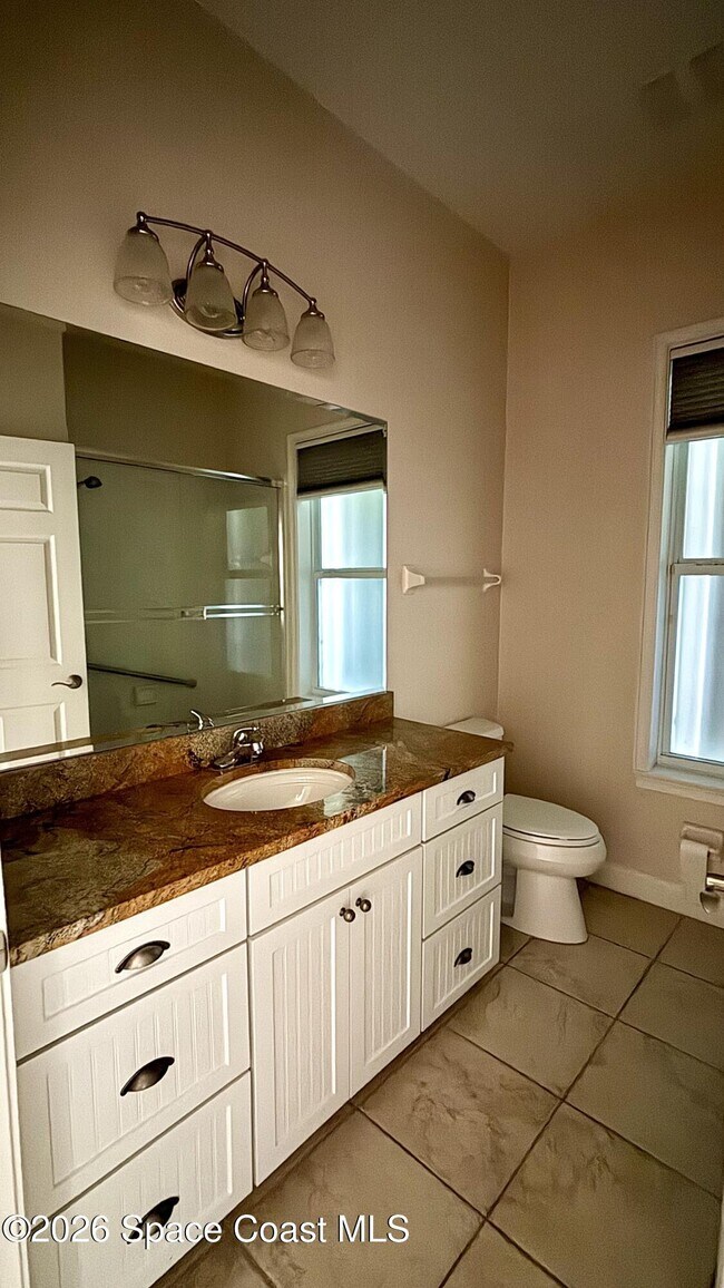 Building Photo - 1685 Charles Ln