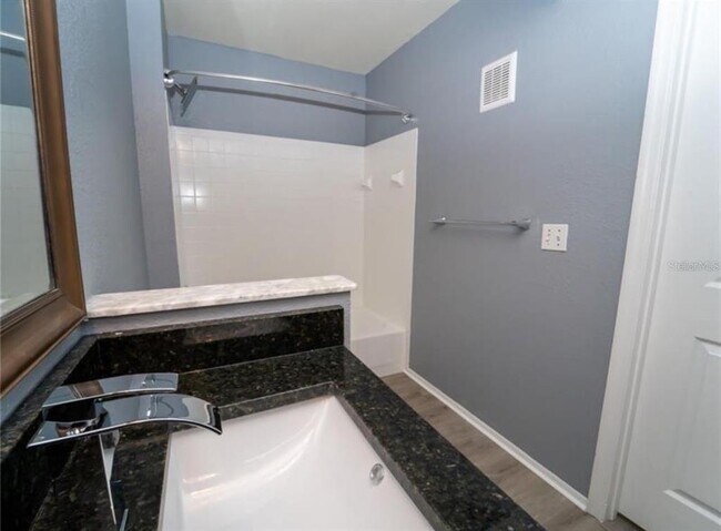 Building Photo - 829 Camargo Way