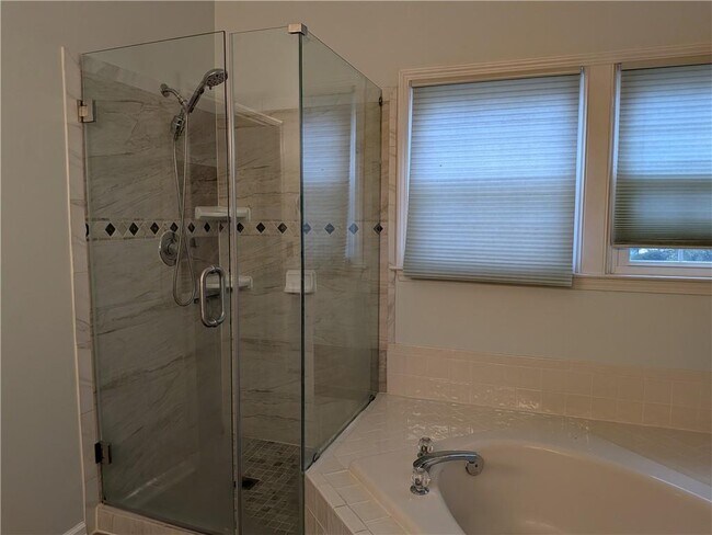 Building Photo - 2770 Shelter Cove NW