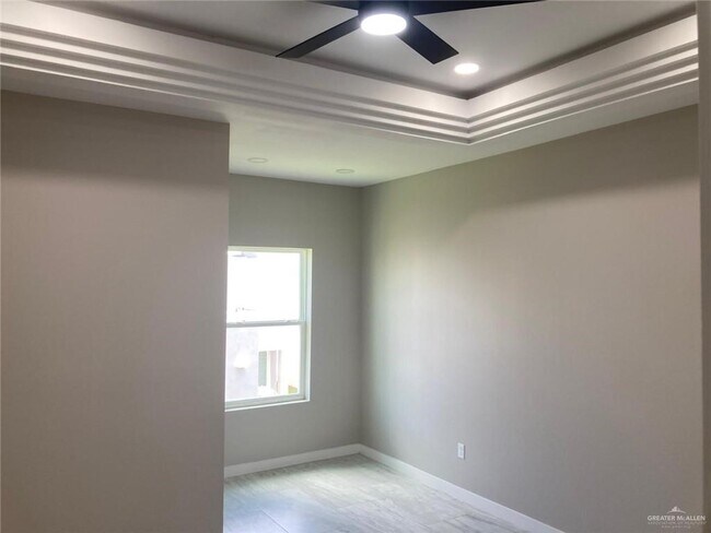 Building Photo - 2221 Dorado Dr